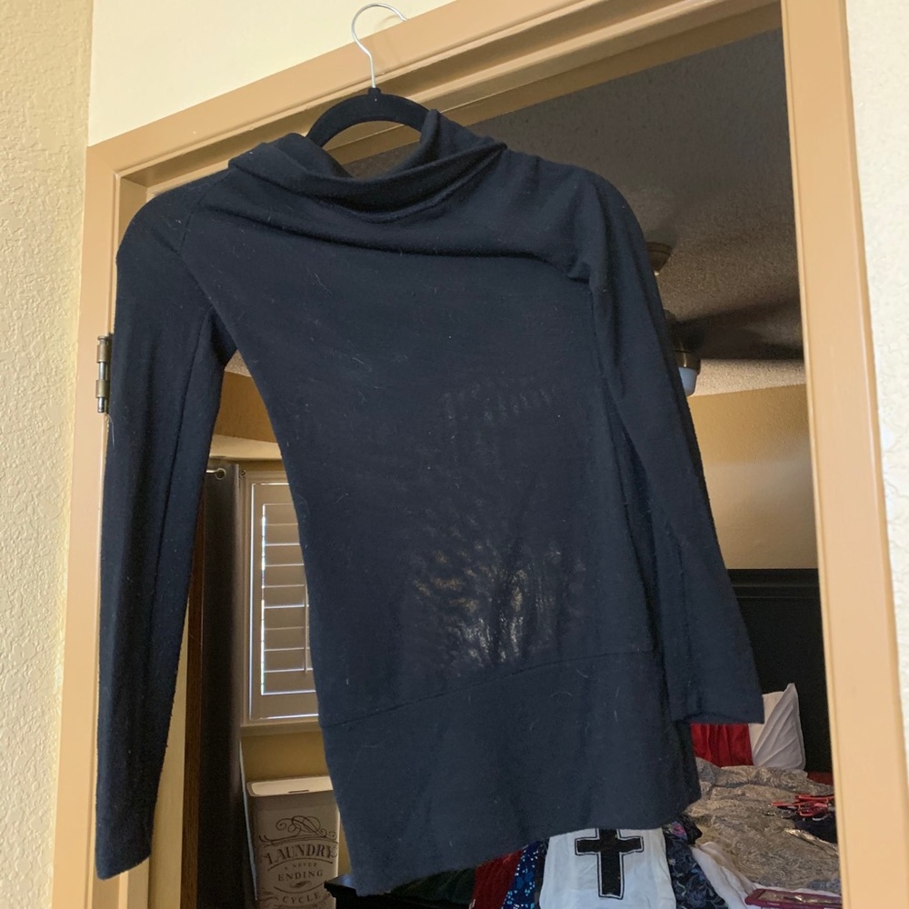 Long sleeve black shirt